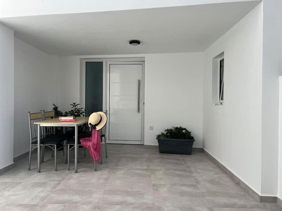 Villa Family Emporio  Exteriör bild